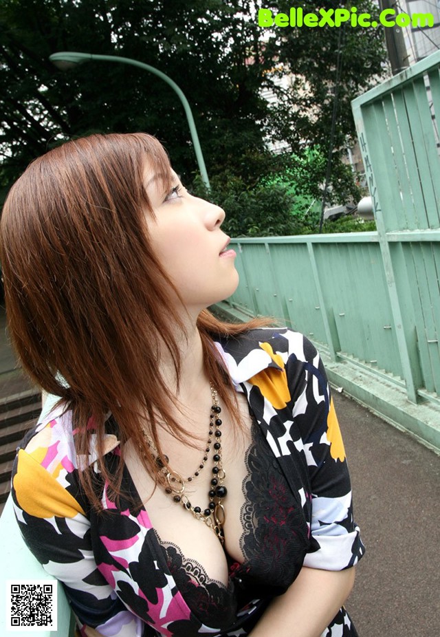 Ayano Nakamura - Seximg Jugs Up No.70c83c